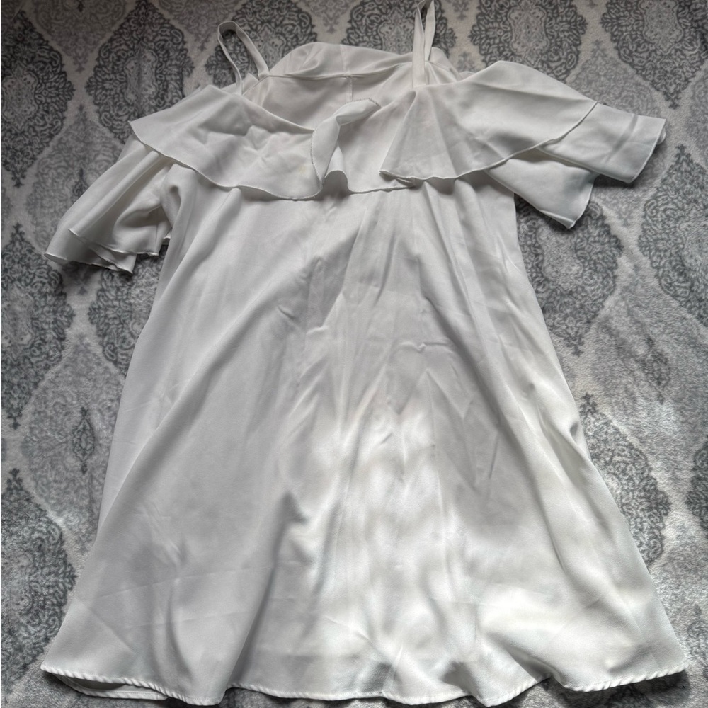 Elegant White Off-Shoulder Dress